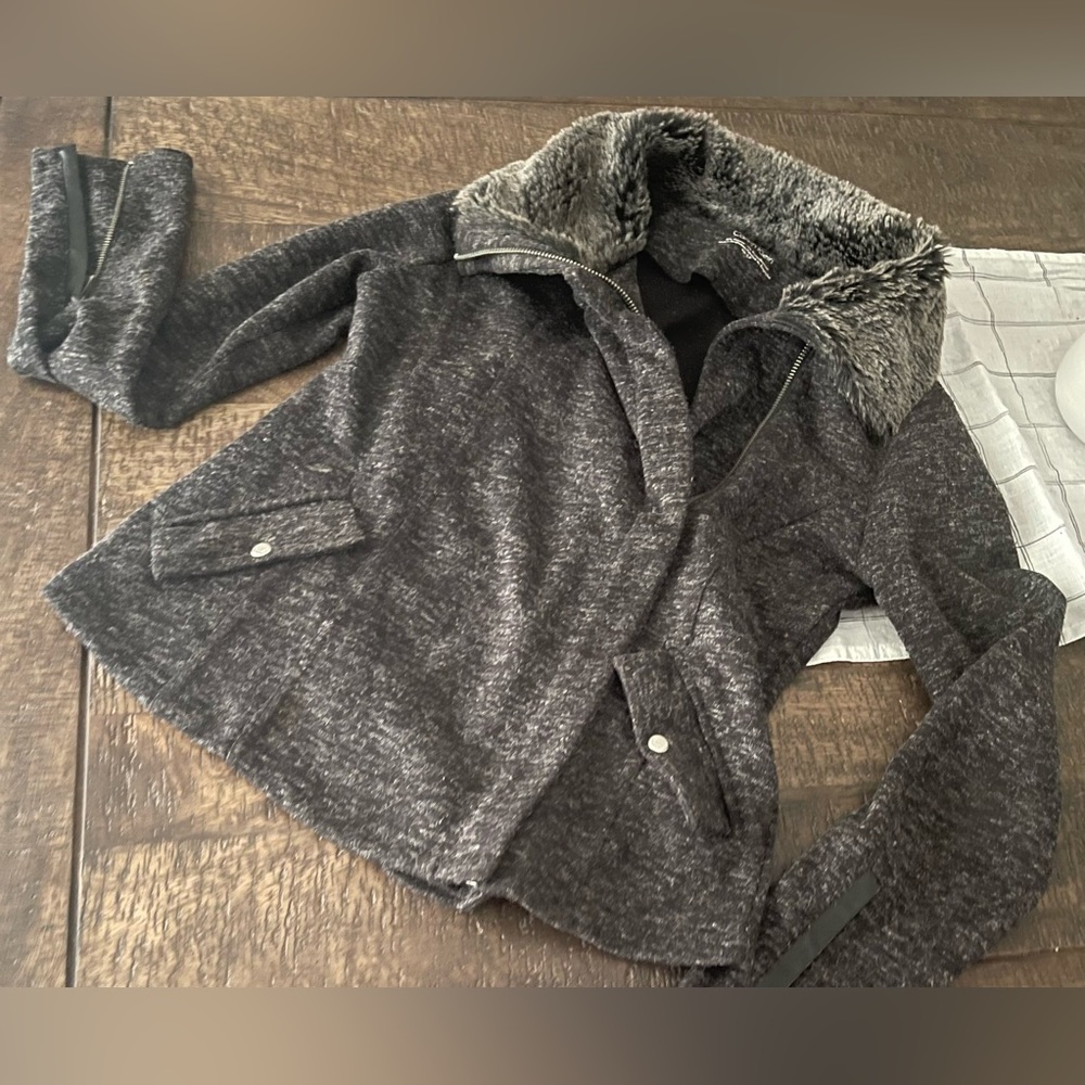 Calvin Klein dark grey zippered top with fur collar size small